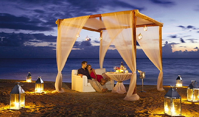 Secluded Seaside Candlelit Dinner