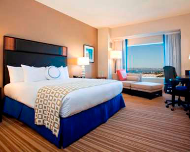 Our Bay City Skyline View One King Bed Room