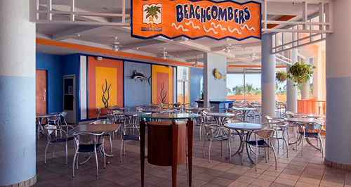 Dining at Beachcombers